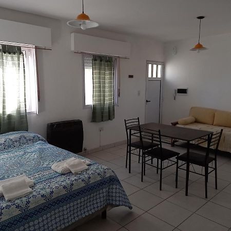 Departamentos Temporarios Raul B. Diaz Apartment Санта Роса Екстериор снимка