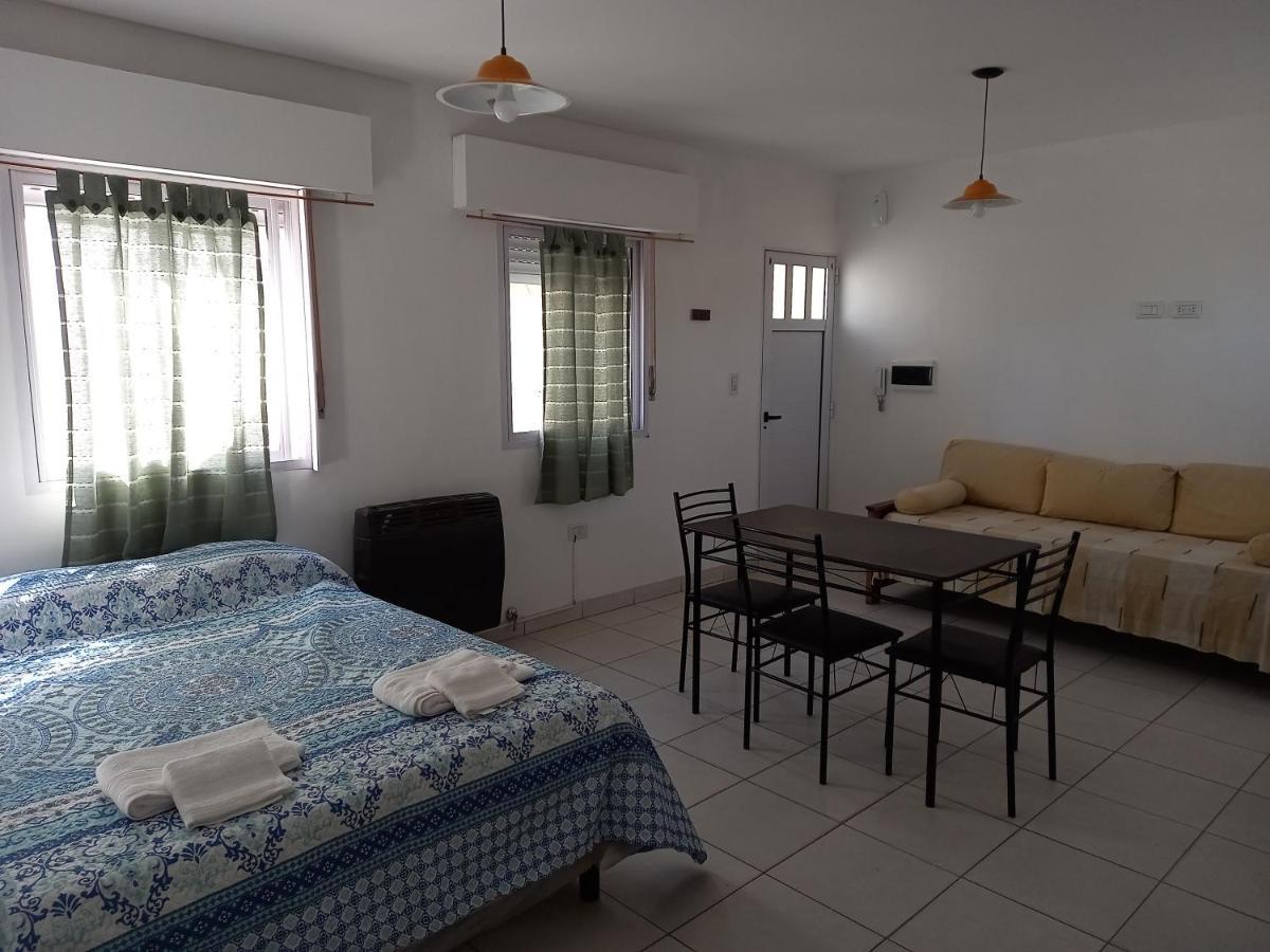 Departamentos Temporarios Raul B. Diaz Apartment Санта Роса Екстериор снимка