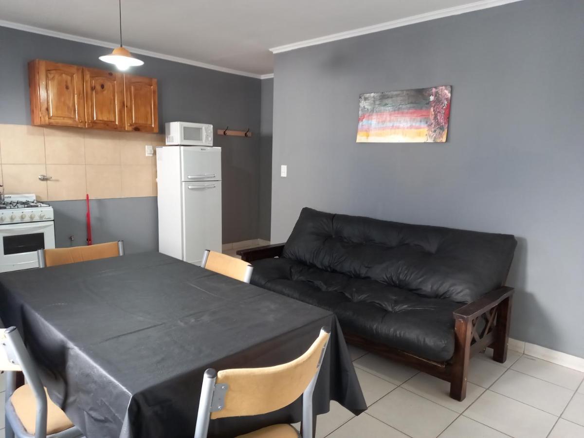 Departamentos Temporarios Raul B. Diaz Apartment Санта Роса Екстериор снимка