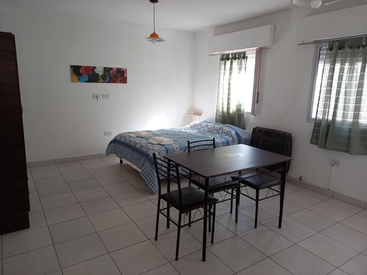 Departamentos Temporarios Raul B. Diaz Apartment Санта Роса Екстериор снимка